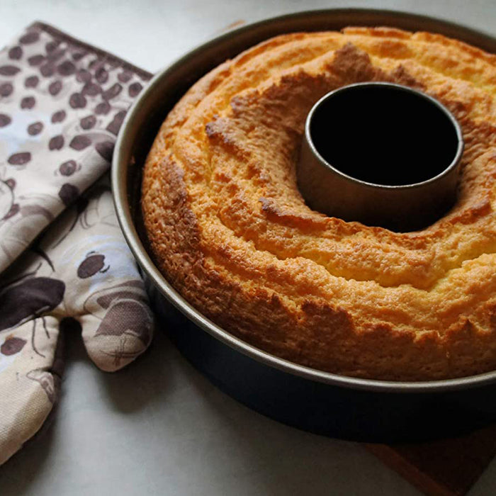 Bundt Cake Pan, 10 Inch Fluted Tube Cake Pans for Baking, Non